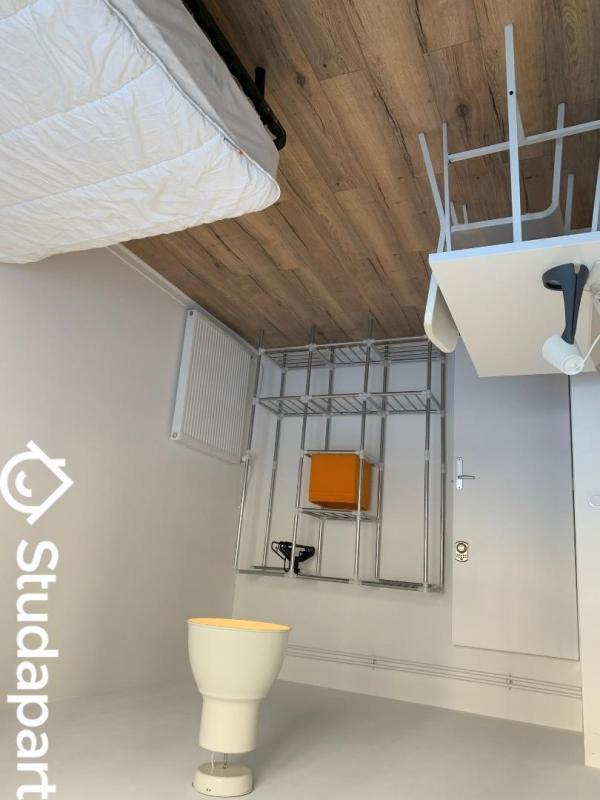 Chambre - 13 m² - 1 pièce