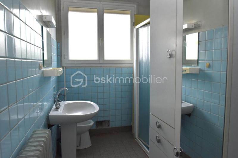 Maison traditionnelle - 90 m² - 4 pièces