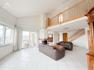 Maison - 180 m² - 5 pièces