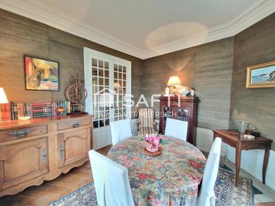 Maison - 191 m² - 9 pièces