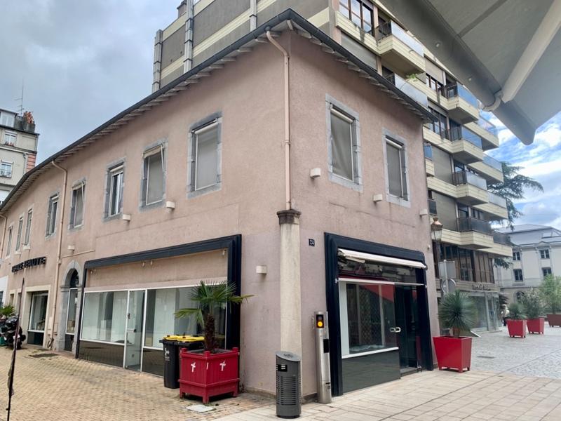 Immeuble - 300 m² - 14 pièces