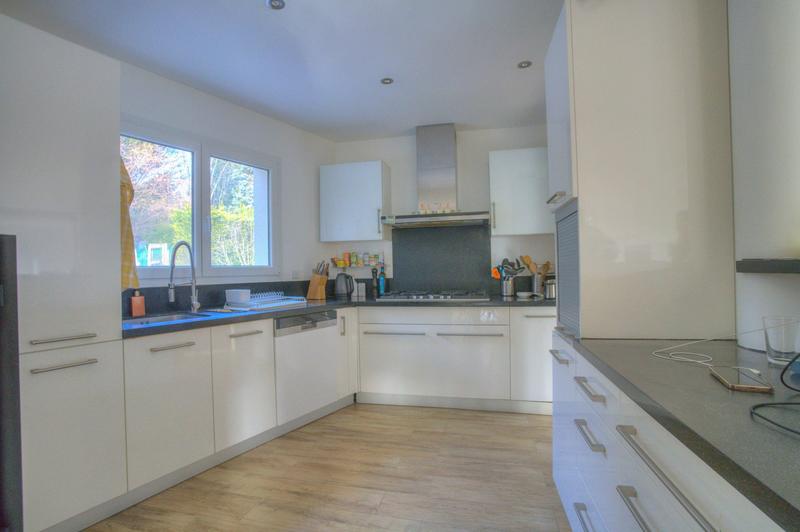 Maison - 190 m² - 6 pièces