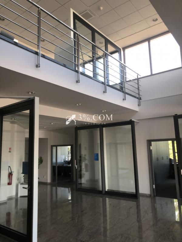 Bureau - 4 235 m²