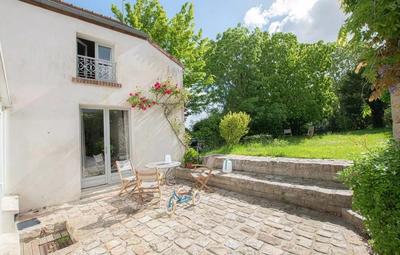 Maison - 167 m² - 8 pièces