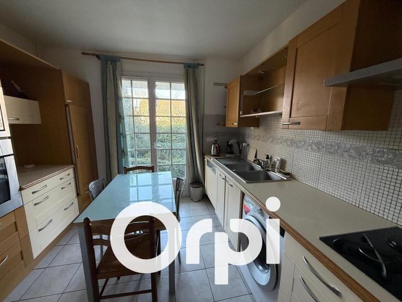 Maison - 170 m² - 7 pièces