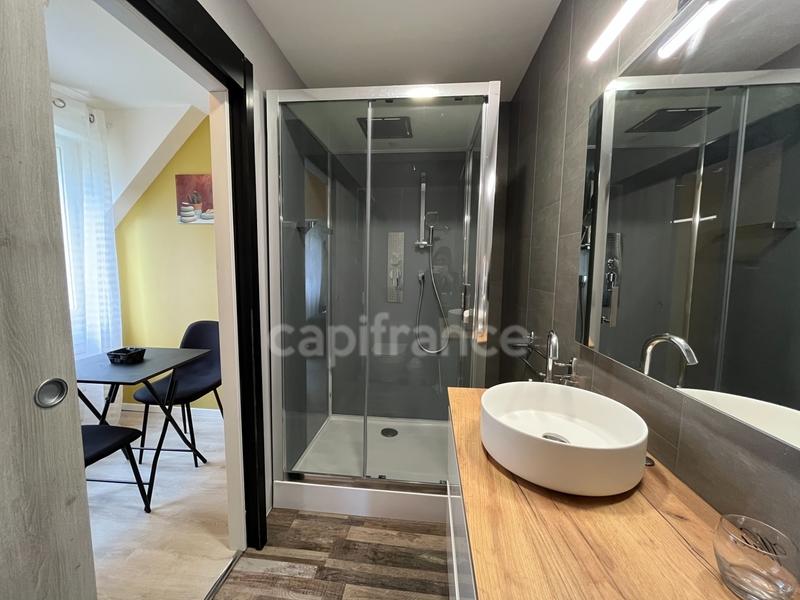 Maison - 472 m² - 15 pièces