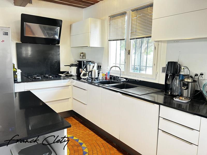 Villa - 175 m² - 6 pièces