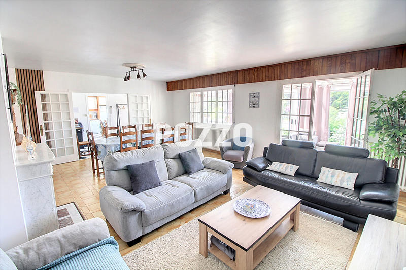 Maison - 172 m² - 6 pièces