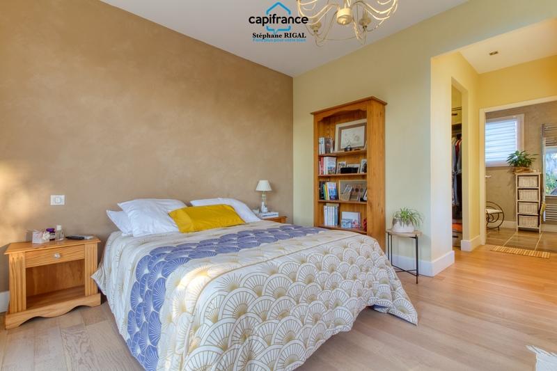 Propriété - 190 m² - 6 pièces