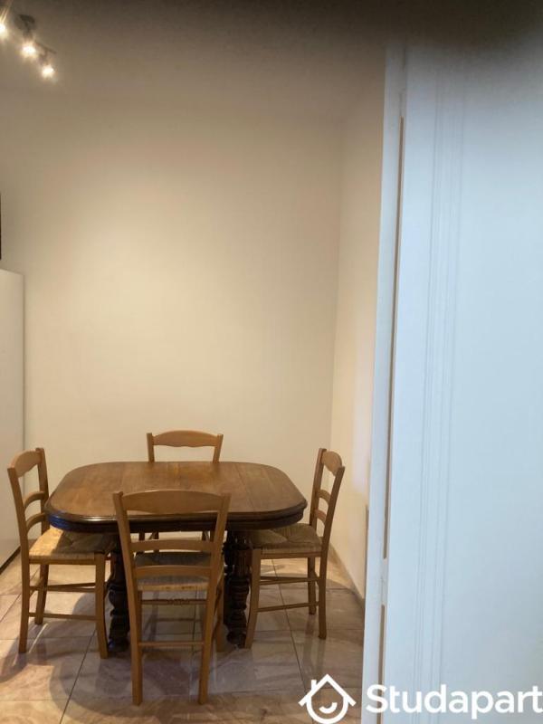 Chambre - 13 m² - 1 pièce