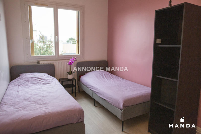 Chambre - 9 m² - 4 pièces