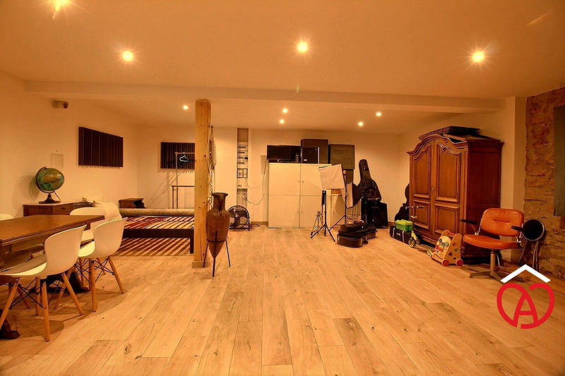 Maison - 140 m² - 4 pièces