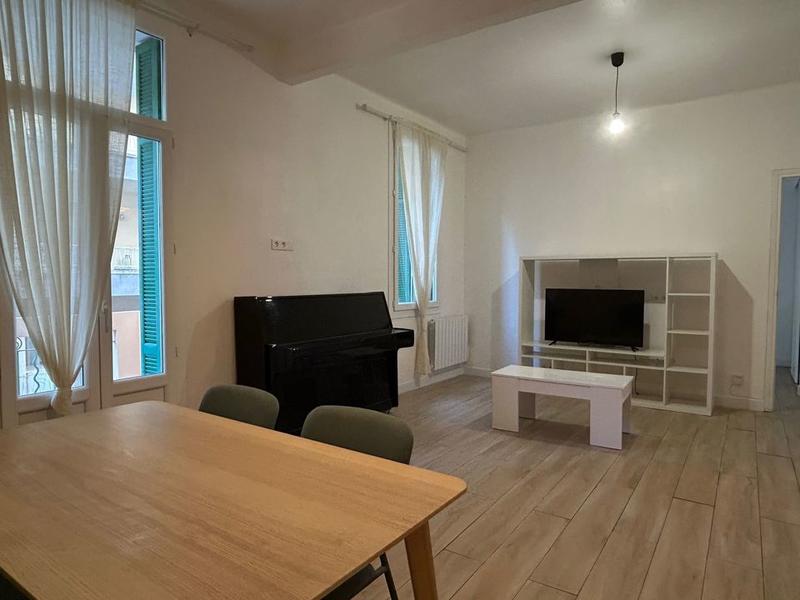 Appartement - 80 m² - 3 pièces