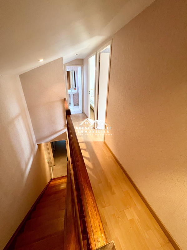 Maison - 137 m² - 8 pièces