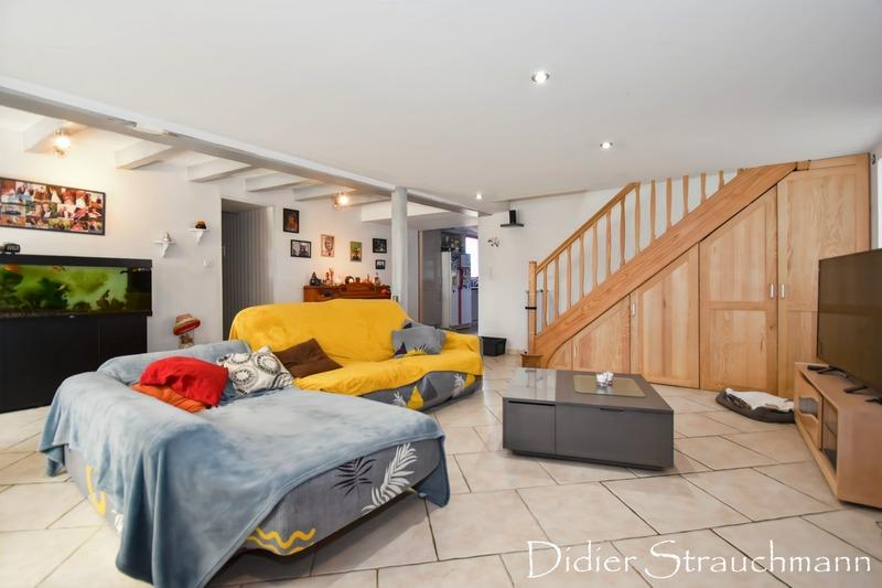 Maison - 166 m² - 7 pièces