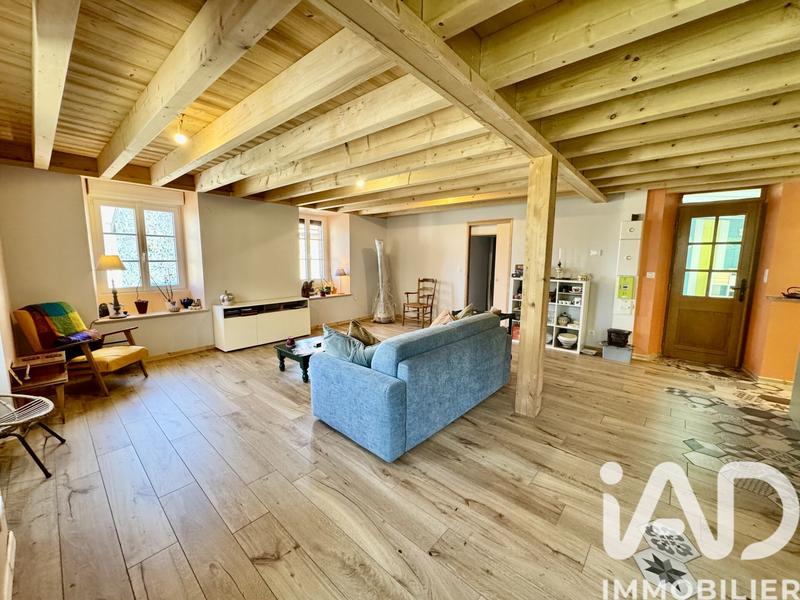 Maison - 315 m² - 8 pièces