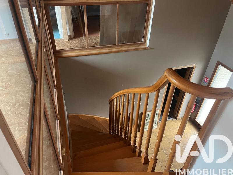 Appartement - 1 280 m² - 8 pièces