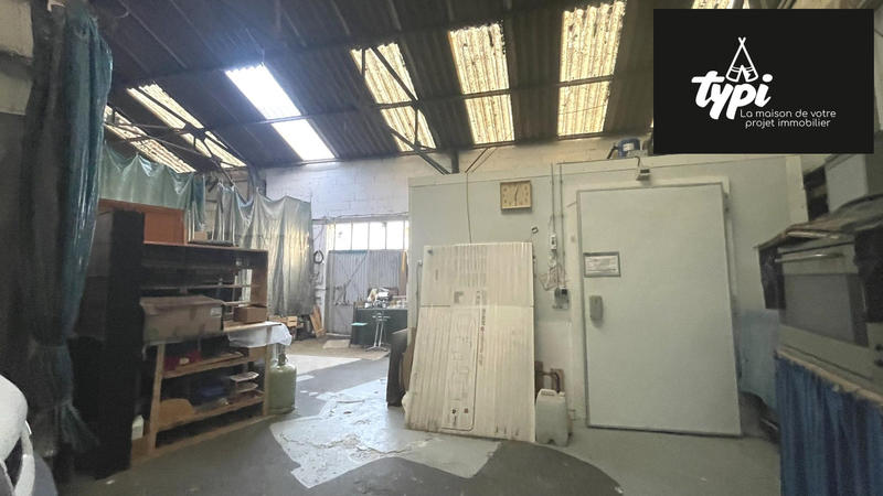 Maison - 230 m² - 10 pièces