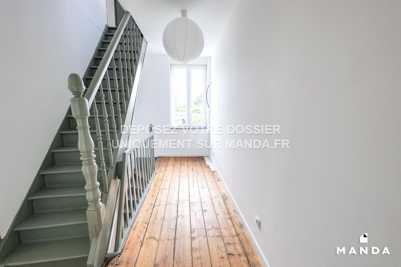 Chambre - 10 m² - 5 pièces