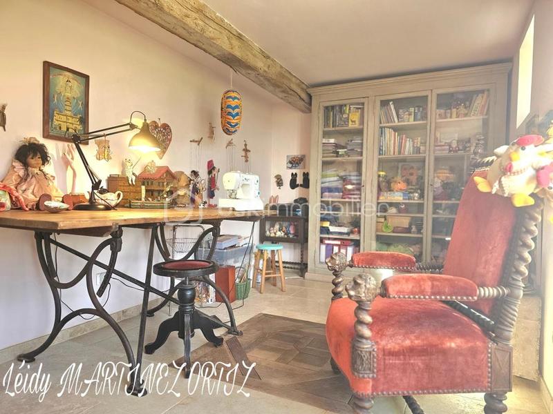 Maison en pierre - 215 m² - 7 pièces