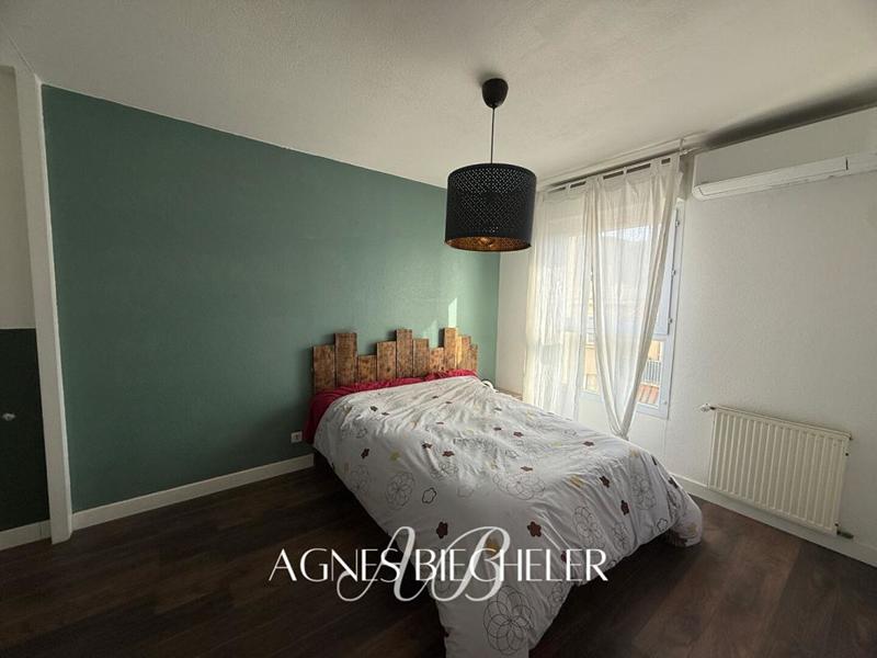 Appartement - 95 m² - 3 pièces