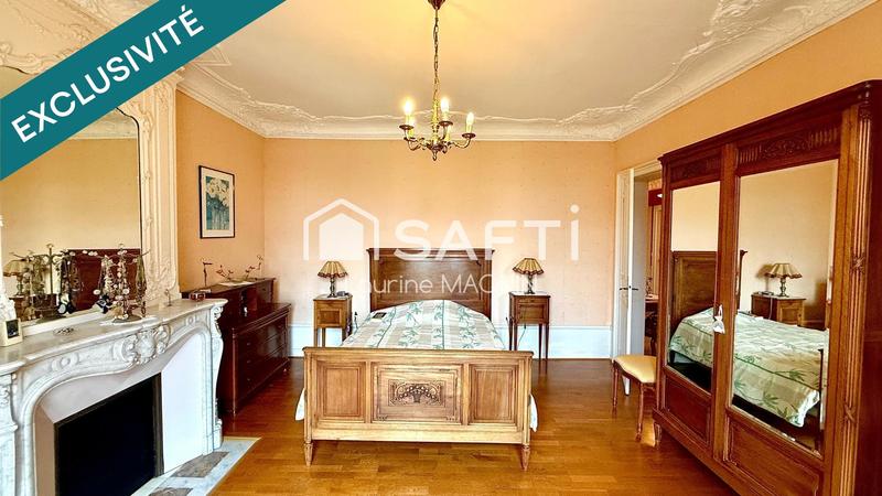 Maison - 207 m² - 8 pièces