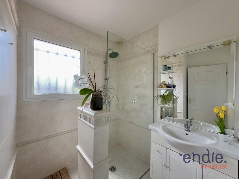 Maison - 130 m² - 4 pièces