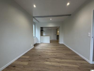 Maison traditionnelle - 172 m² - 7 pièces