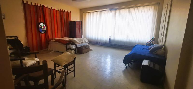 Maison - 300 m² - 8 pièces