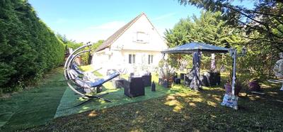 Maison traditionnelle - 163 m² - 8 pièces