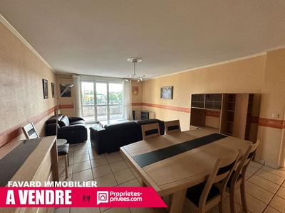 Appartement - 100 m² - 4 pièces