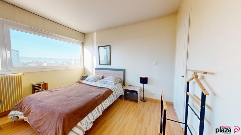 Appartement - 83 m² - 3 pièces