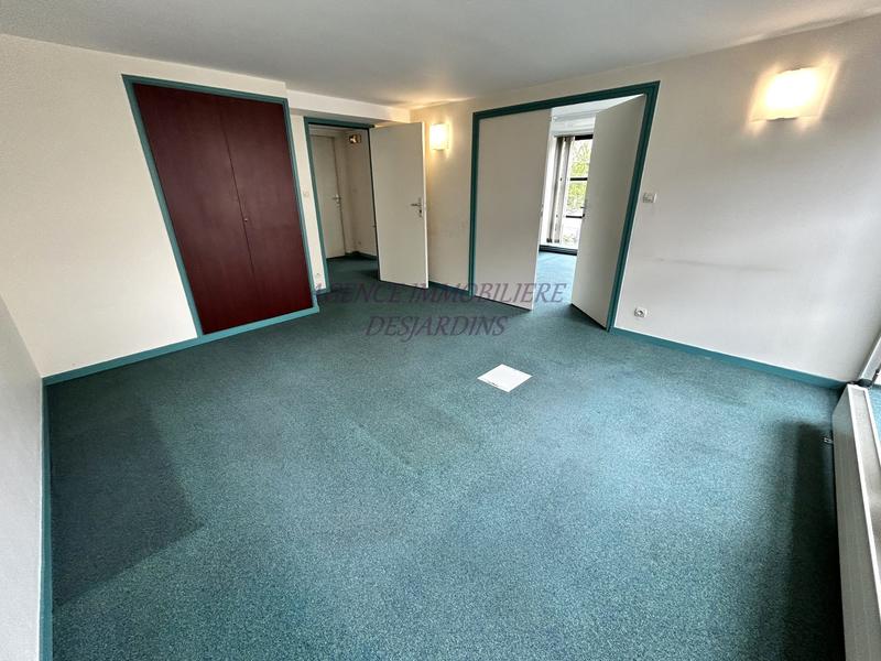 Local commercial - 207 m²