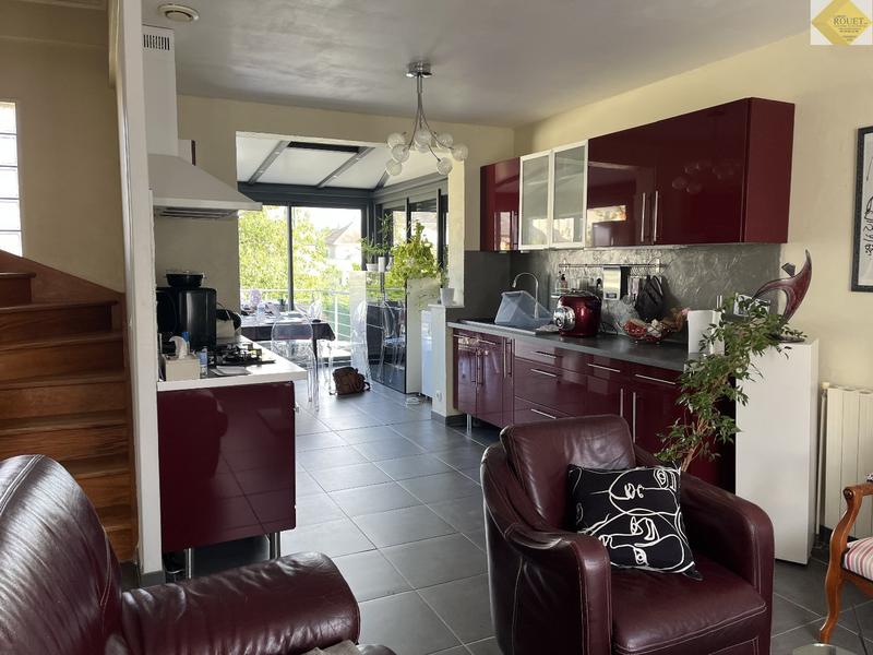 Maison - 112 m² - 6 pièces