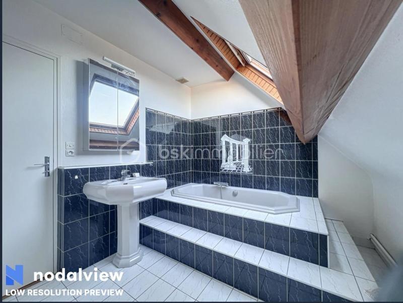 Maison de village - 215 m² - 10 pièces