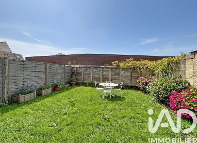 Maison de ville - 200 m² - 10 pièces