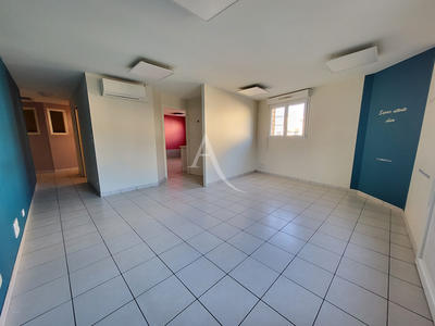 Maison - 110 m² - 8 pièces