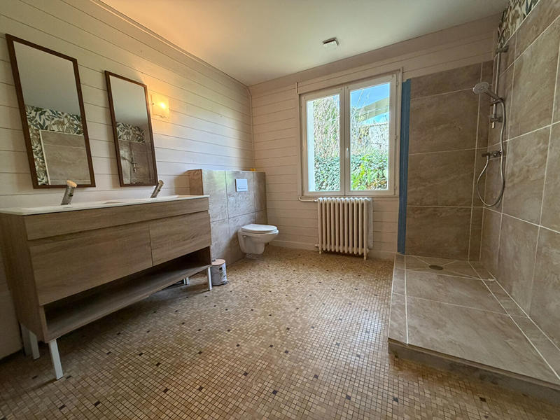 Immeuble - 231 m² - 12 pièces