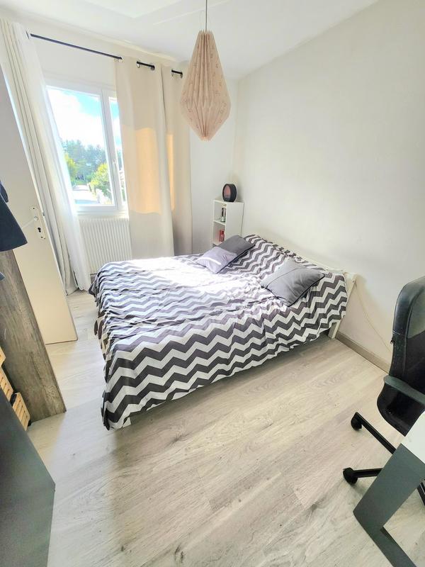 Maison - 98 m² - 5 pièces