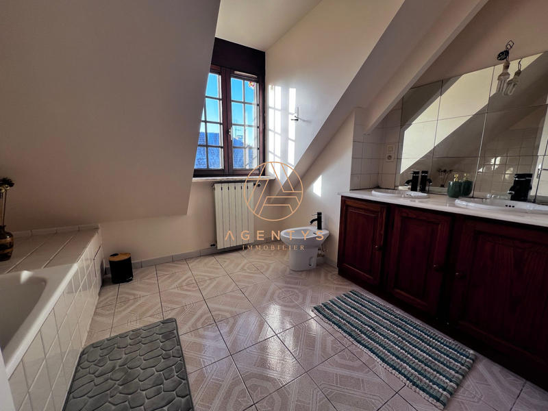 Appartement - 63 m² - 2 pièces