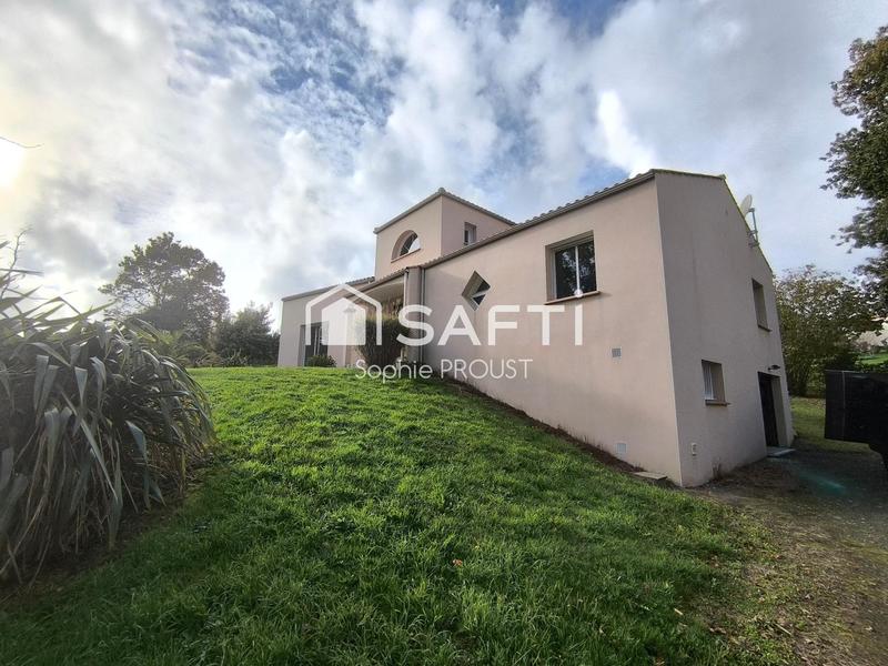 Maison - 153 m² - 6 pièces