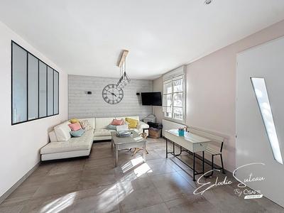 Maison - 144 m² - 7 pièces