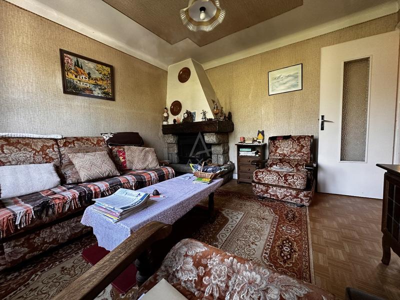 Maison - 135 m² - 10 pièces