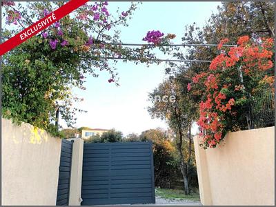 Villa - 283 m² - 10 pièces