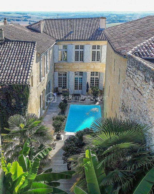 Hôtel particulier - 650 m² - 17 pièces