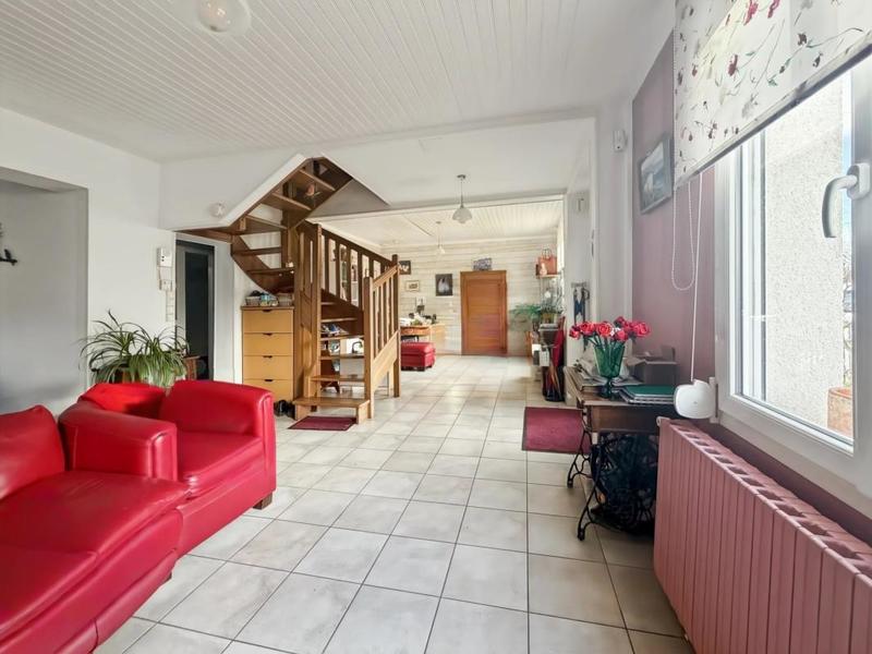 Maison de ville - 138 m² - 9 pièces