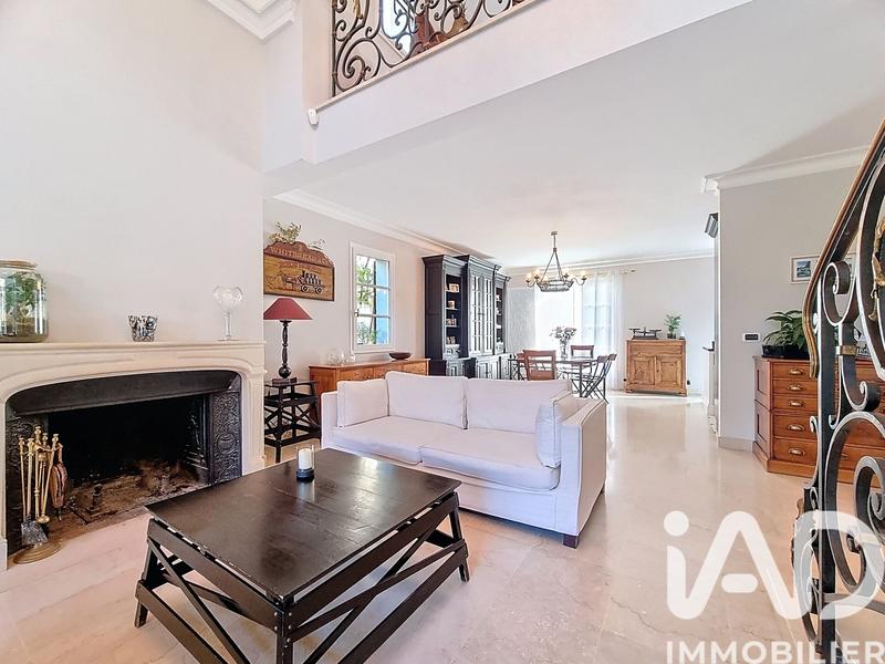 Maison - 190 m² - 6 pièces