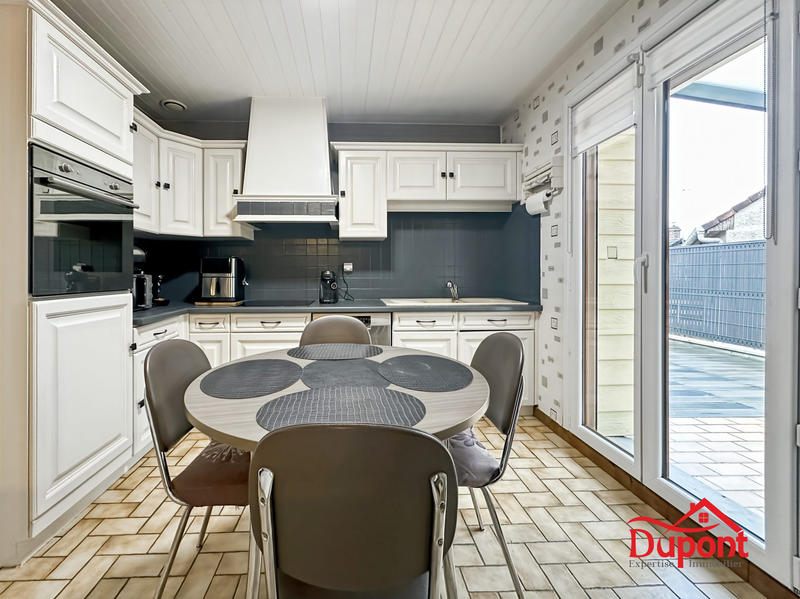 Maison - 100 m² - 6 pièces