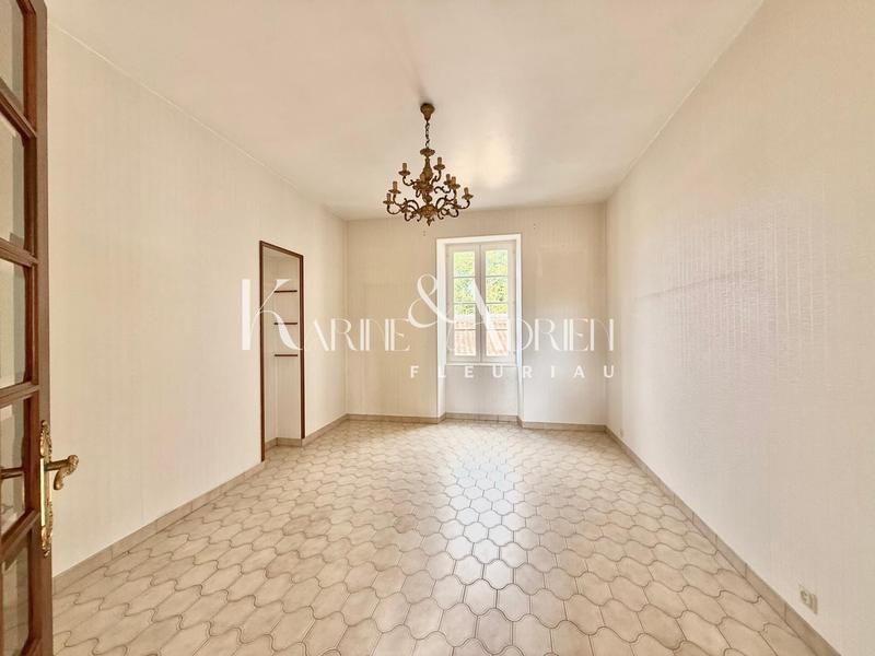 Maison de ville - 150 m² - 10 pièces