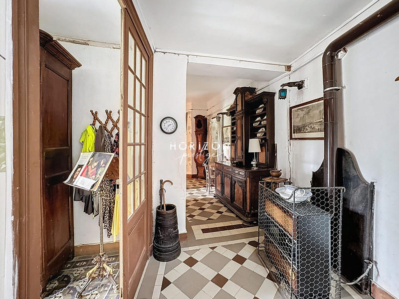 Maison ancienne - 223 m² - 10 pièces